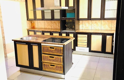 Eikenbosch House | Executive Accommodation Bellville