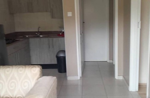 Harare Apartment | Executive Apartment With 2 Beds Air-con and Kitchenette - 2073