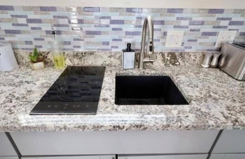 Rincon Heights Apartment | Executive Casita walk to UofA-1