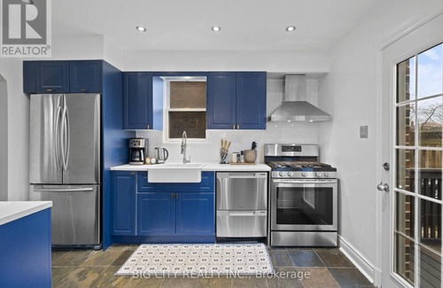 East York House | Executive Detached Home For Longer Stays (Minutes to Downtown & Danforth)