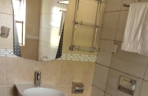 Lusaka Apartment | Executive fully furnished apartment close to amenities