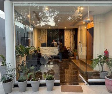 F-8 Sector House | Executive Grand Royal