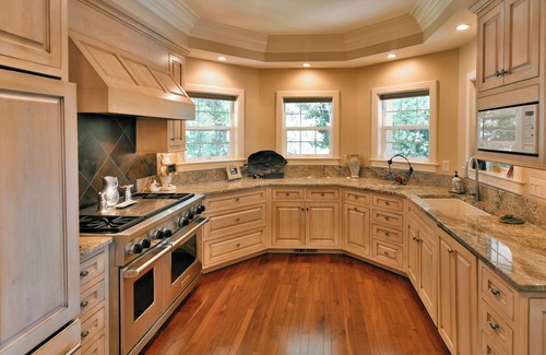 Sarona House | Executive Home With Golf Course Out Front and Lake In The Back- Amazing doesn't describe it