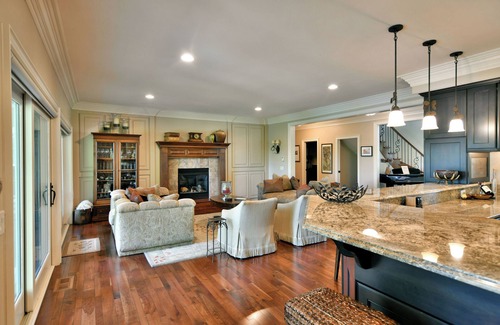 Sarona House | Executive Home With Golf Course Out Front and Lake In The Back- Amazing doesn't describe it