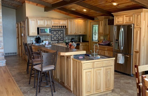 Three Lakes House | Executive Home with Excellent Lake Views