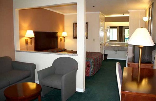 Downtown Sacramento Hotel | Executive Inn and Suites