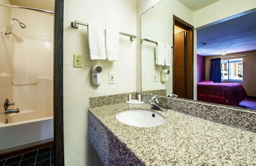 Stillwater Hotel | Executive Inn Stillwater