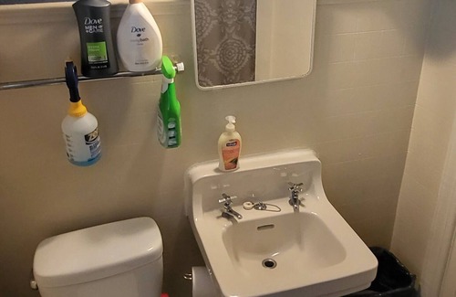 Glen Burnie Bed & Breakfast | Executive King Suite/ Entire House