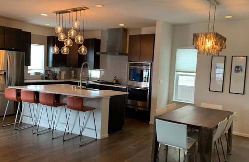Golden House | Executive modern home - great for families