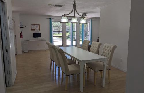 Temple Terrace House | Executive Pool Home