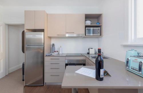 North Sydney Apartment | Executive Serviced north Sydney City pad