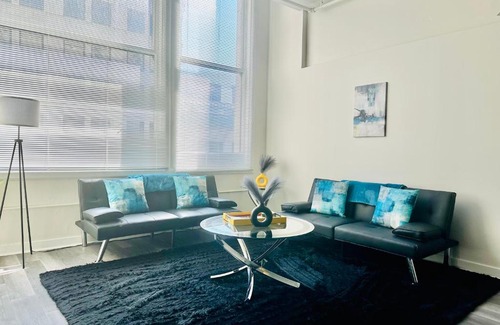 Mile Square Apartment | Executive Vacation Suite for 4