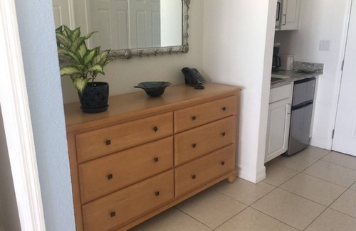 Colliers Bay Condo | EXECUTIVE VILLA 2 Master Suites both with Beach Views 10 STEPS TO THE BEACH