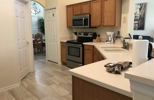 Orange Tree House | Executive Villa with south facing private pool & spa <10 miles to Disney/Golf