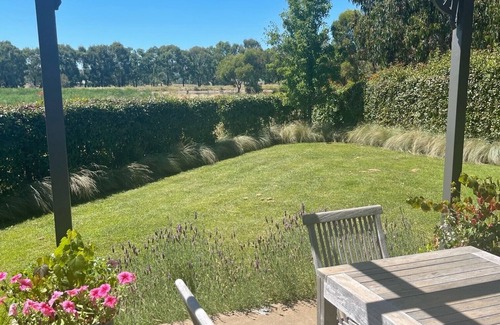 Lucknow Cottage | ‘Exeter Cottage' - Your Private Country Oasis’