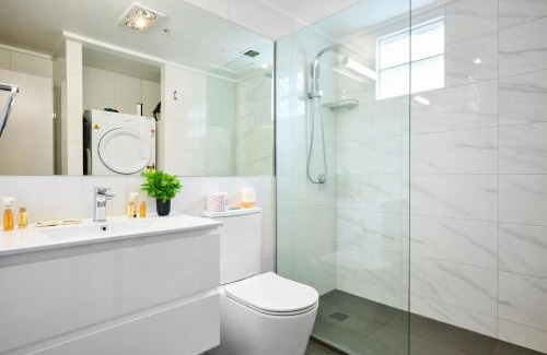 Chinatown Apartment | Exhibition City Retreat Spacious 3 Bedroom Stay