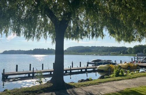 Krakow am See Apartment | Exklusive 5 Sterne Seeresidenz, Sauna, See, Hund