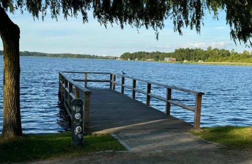 Krakow am See Apartment | Exklusive 5 Sterne Seeresidenz, Sauna, See, Hund