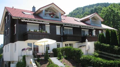 Oberstaufen Apartment | exklusive Fewo Herrmann im "Haus Hochgratblick"