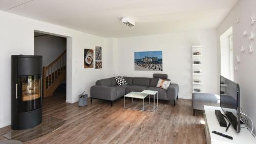 Lobbe House | Exklusive Reetdach-Villa Ostseefrische
