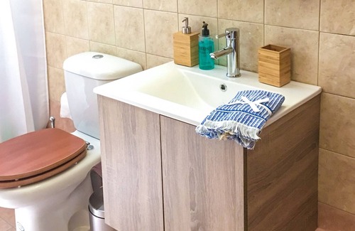 Aigialeia Apartment | Exotic Studio at Oliva Holiday Homes