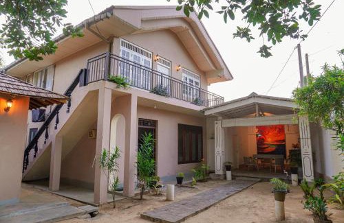 Hikkaduwa Resort | Exotica Bungalows