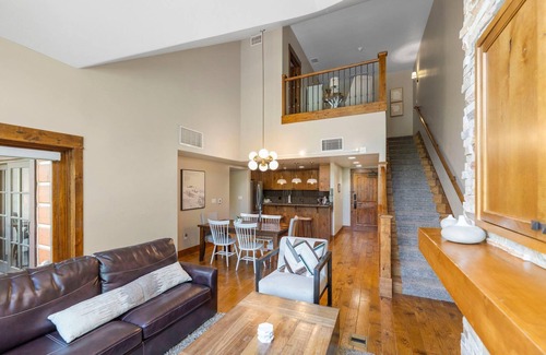 Tamarack Condo | Expansive 2 BR Condo with Fireplace and Patio