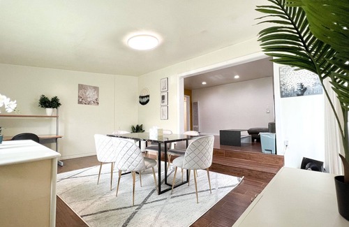 Norwalk House | ~Expansive Dream Home - 15 mins from Disneyland~