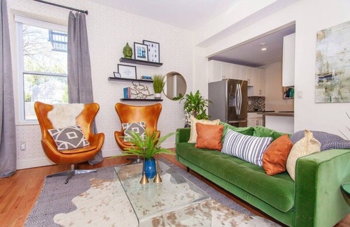 Washington Park House | Expansive Essential Triplex | near T
