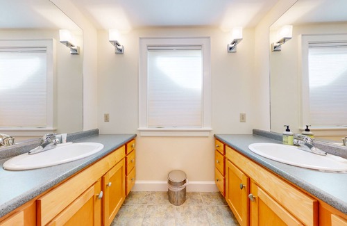 Waterville Valley House | Expansive home with game room, hot tub, firepit, & fireplace - walk to town