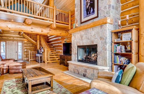 The Reserve House | Expansive Home in The Reserve w/Mountain Views, 2 Decks, & Private Hot Tub