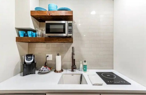 Capitol Hill Apartment | Expansive Remodeled Basement Apartment in Capitol Hill