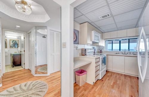 Sand Key Condo | Expansive Views from this 19th Floor Condo