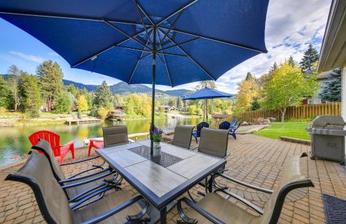 Sagle House | Expansive Waterfront Escape with Kayaks and SUPs!