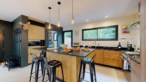 Gragnague Villa | expat renting - Le Lumineux - Villa Design - Wi-Fi