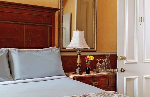 Central Business District Bed & Breakfast | Experience a relaxing, cozy and friendly stay. Walking distance to downtown!
