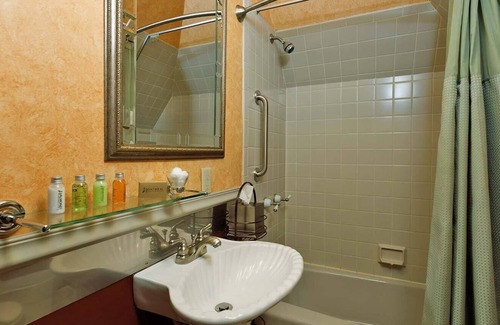 Central Business District Bed & Breakfast | Experience a relaxing, cozy and friendly stay. Walking distance to downtown!