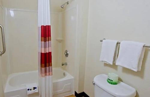 Bowmansville House | Experience a Weekend of Fun! Pet-friendly, FREE Parking, Near Glen Falls!