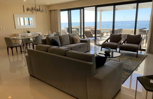 San Jose del Cabo Resort | Experience an Unforgettable Christmas in a Luxury 3 BR Oceanfront Penthousen