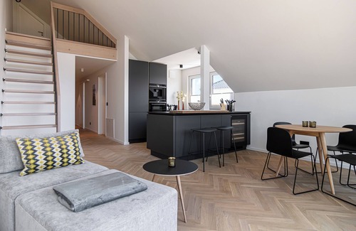 Kalifornien Apartment | "Experience Coastal Luxury: Stunning Penthouse in Schönberg-Kalifornien!"
