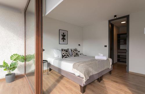 El Golf Apartment | Experience comfort and spaciousness in Las Condes