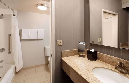 Laguna Hills Hotel | Experience Family Hotel in Laguna Hills & Pets are Allowed!