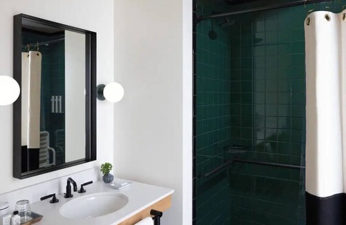 Merced Hotel | Experience Historic Merced, El Capitan Hotel, Main Street Double Queen | 3 Units