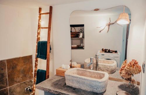 Brossasco House | Experience in Valle Varaita - Rustico con SPA Privata - Piscina - Sauna - Hammam - Free Wi-Fi