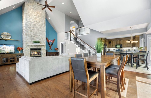 Camdenton House | Experience Lakefront Tranquility & Incredible Views - Custom Home w/Boat Dock