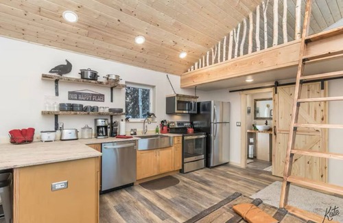 Badger Cabin | Experience Lakeside Cabin Living in North Pole, Alaska!