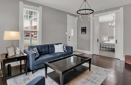 Fortville House | Experience life at 1898 Fortville House! Only 8 miles from Ruoff Music Center!