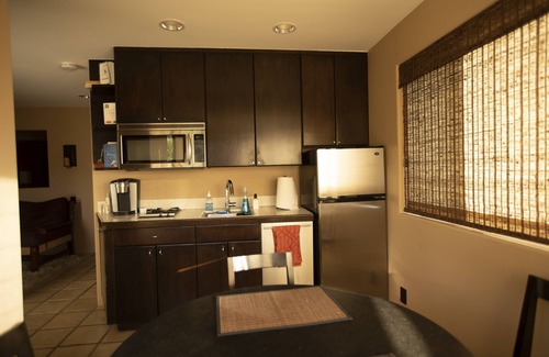 The Strand House | Experience life at sea level in Manhattan Beach in an ocean view guest house