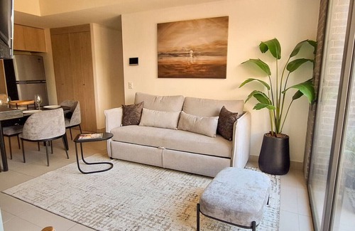 Guadalajara Apartment | Experience Luxury and Comfort at Yu Country Tower