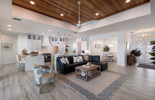 Boca Grande House | Experience luxury | Private Pool | Boca Grande, Pet Friendly | Sleeps 10